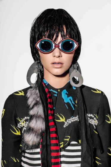 Kendall-Jenner-Vogue-Brazil-January-2016-2