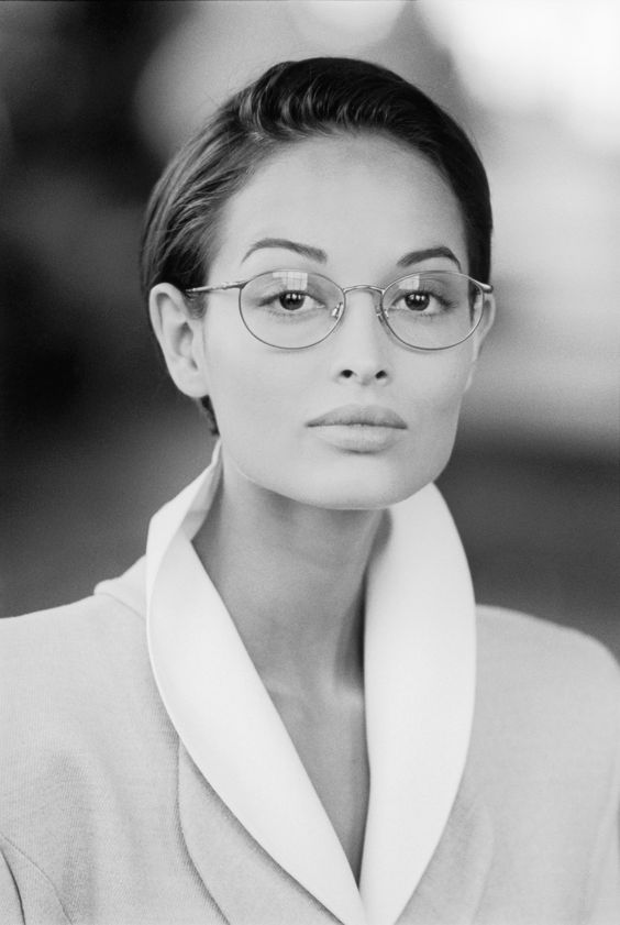 Arty 90's Eyewear Frames Trend