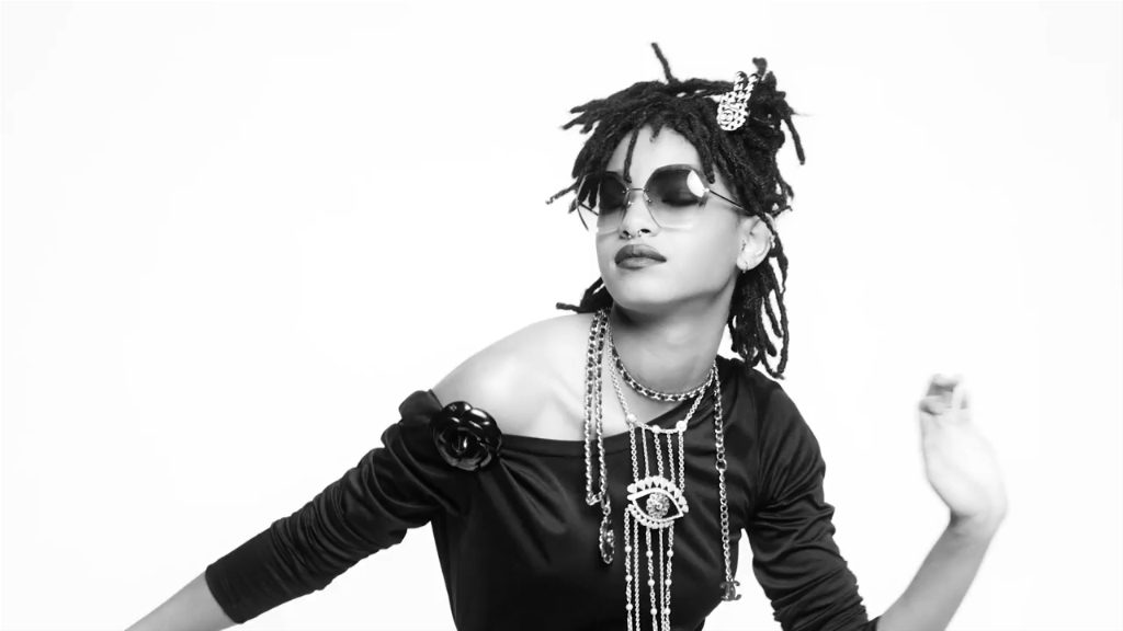 WILLOW SMITH LANDS CHANEL EYEWEAR CAMPAIGN 3