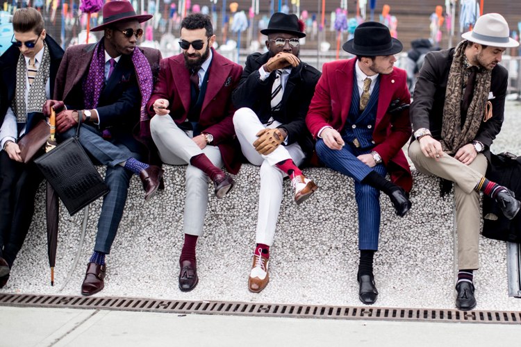 The Best Eyewear Street Style Looks Spotted at Pitti Uomo's Spring