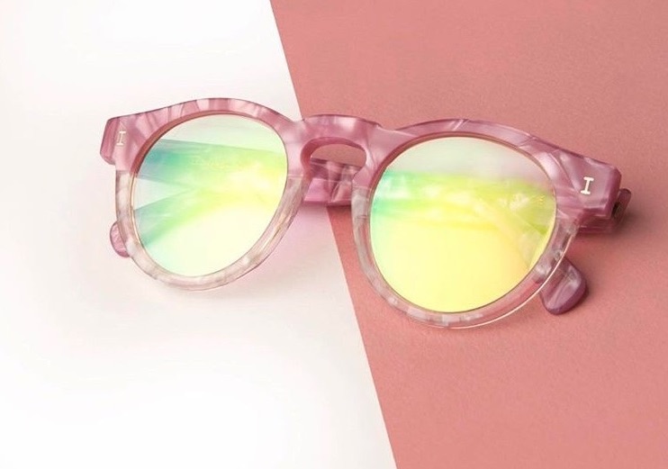 4 Eyewear Trends Most Spotted on Instagram This Week Eyewear Sunglasses Influencer Sunglasses Glasses