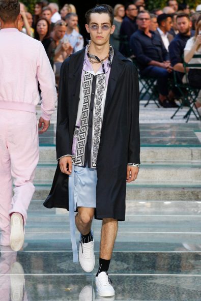 Men's Designer Glasses Trend Spotted on the Runway S/S 18 Balenciaga Balmain Damir Doma Dior Homme Dolce and Gabbana Emporio Armani Fendi Issey Miyake Junya Watanabe Kenzo Marni Moschino Oliver Spencer Paul Smith Prada Thom Browne Versace Frams Glasses Sunglasses Eyewear Style Mens Buy Shop Man Guy