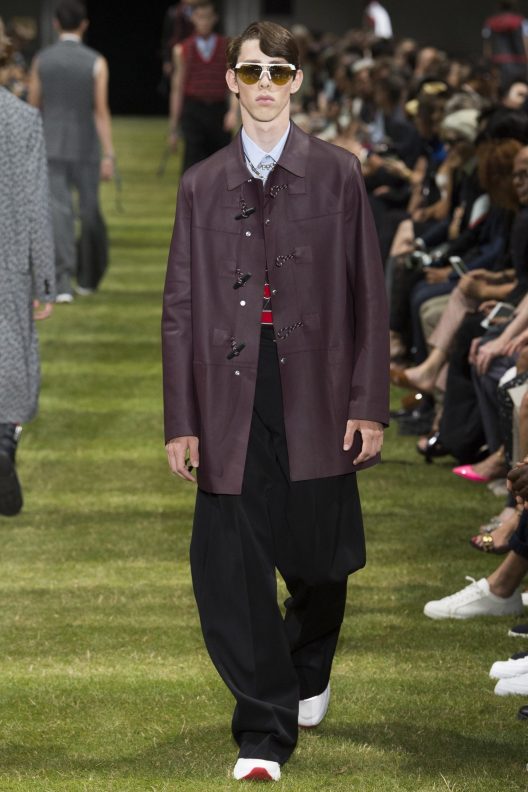 Men's Designer Glasses Trend Spotted on the Runway S/S 18 Balenciaga Balmain Damir Doma Dior Homme Dolce and Gabbana Emporio Armani Fendi Issey Miyake Junya Watanabe Kenzo Marni Moschino Oliver Spencer Paul Smith Prada Thom Browne Versace Frams Glasses Sunglasses Eyewear Style Mens Buy Shop Man Guy