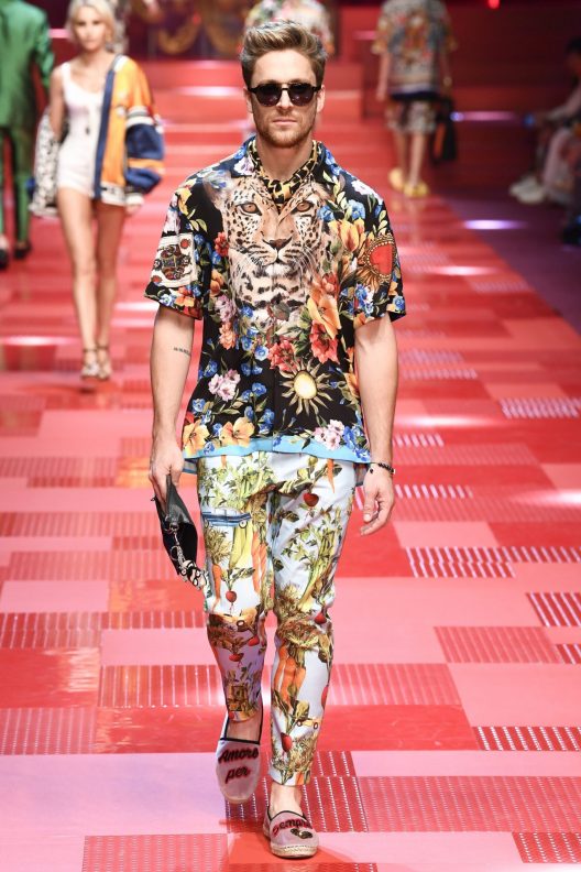 Men's Designer Glasses Trend Spotted on the Runway S/S 18 Balenciaga Balmain Damir Doma Dior Homme Dolce and Gabbana Emporio Armani Fendi Issey Miyake Junya Watanabe Kenzo Marni Moschino Oliver Spencer Paul Smith Prada Thom Browne Versace Frams Glasses Sunglasses Eyewear Style Mens Buy Shop Man Guy