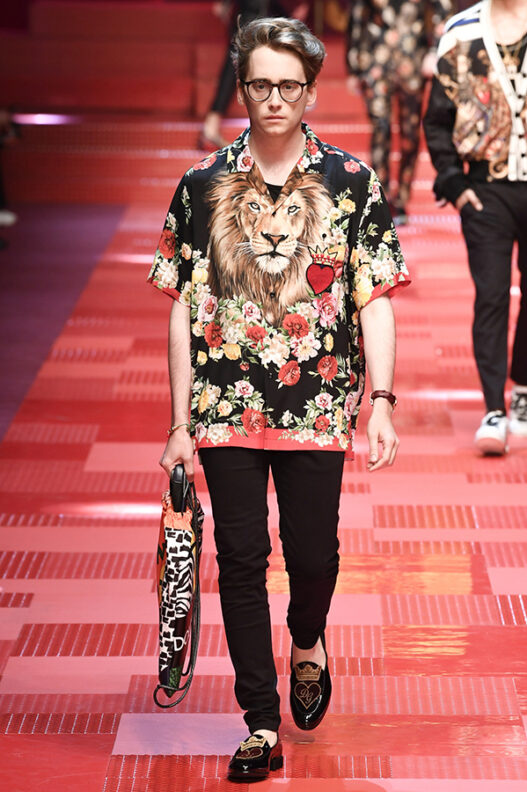 Men's Designer Glasses Trend Spotted on the Runway S/S 18 Balenciaga Balmain Damir Doma Dior Homme Dolce and Gabbana Emporio Armani Fendi Issey Miyake Junya Watanabe Kenzo Marni Moschino Oliver Spencer Paul Smith Prada Thom Browne Versace Frams Glasses Sunglasses Eyewear Style Mens Buy Shop Man Guy