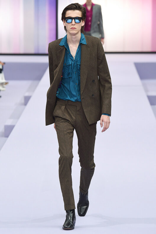Men's Designer Glasses Trend Spotted on the Runway S/S 18 Balenciaga Balmain Damir Doma Dior Homme Dolce and Gabbana Emporio Armani Fendi Issey Miyake Junya Watanabe Kenzo Marni Moschino Oliver Spencer Paul Smith Prada Thom Browne Versace Frams Glasses Sunglasses Eyewear Style Mens Buy Shop Man Guy