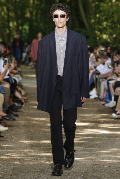 Men's Designer Glasses Trend Spotted on the Runway S/S 18 Balenciaga Balmain Damir Doma Dior Homme Dolce and Gabbana Emporio Armani Fendi Issey Miyake Junya Watanabe Kenzo Marni Moschino Oliver Spencer Paul Smith Prada Thom Browne Versace Frams Glasses Sunglasses Eyewear Style Mens Buy Shop Man Guy