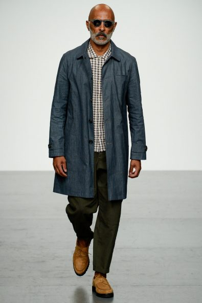 Men's Designer Glasses Trend Spotted on the Runway S/S 18 Balenciaga Balmain Damir Doma Dior Homme Dolce and Gabbana Emporio Armani Fendi Issey Miyake Junya Watanabe Kenzo Marni Moschino Oliver Spencer Paul Smith Prada Thom Browne Versace Frams Glasses Sunglasses Eyewear Style Mens Buy Shop Man Guy
