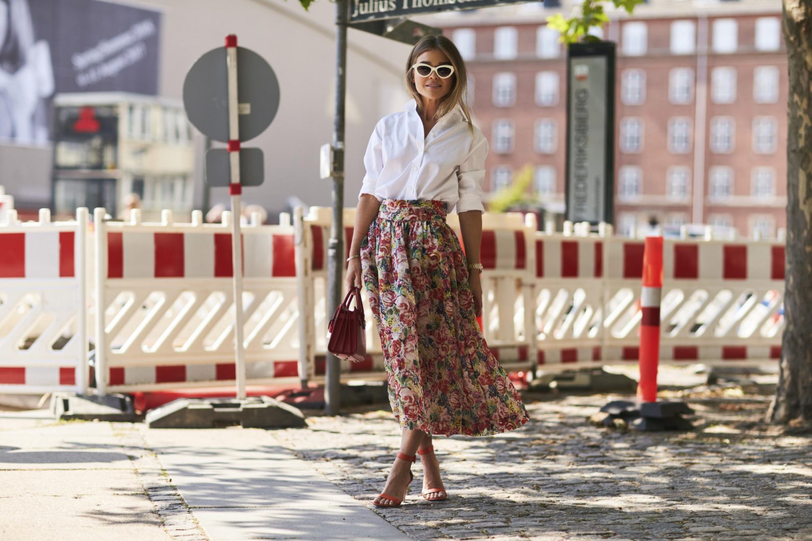 Eyewear Trends Spotted at Copenhagen Fashion Week Spring 2018 Influencer Street Style 90s Oval White Sunglasses