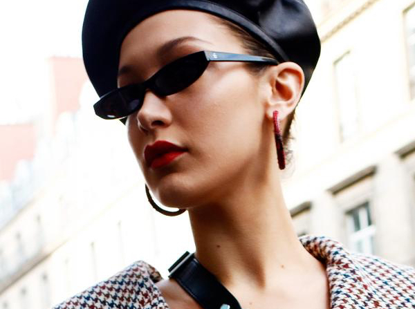 90's Tiny Sunglasses Are Taking Over in 2018 Vintage Buy Online Shop Style Trend Kate Moss Gigi Hadid Bella Hadid Rihanna Selena Gomez Britney Spears Kate Moss Cindy Crawford Vintage Inspired Bella Hadid Gigi Hadid Kendall Jenner