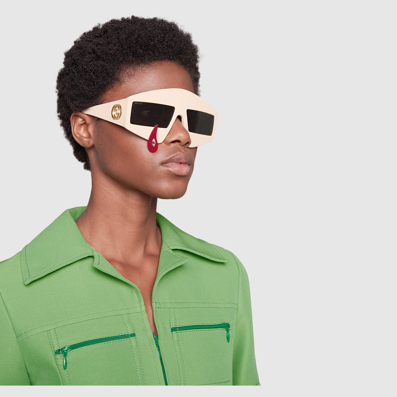 See Guccis' Spring Summer 2018 Eyewear Collection