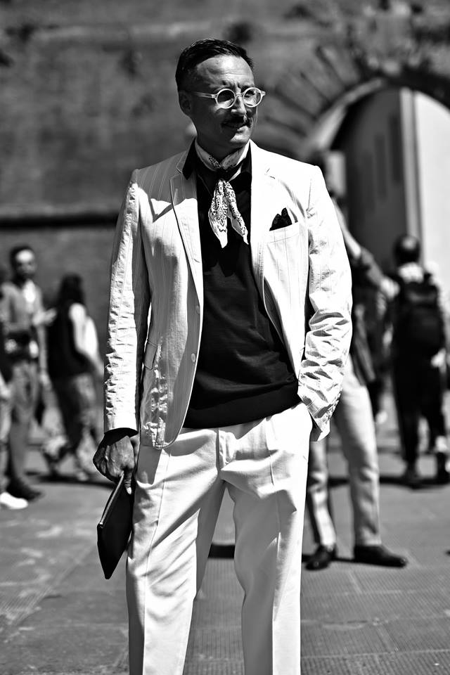 The Best Eyewear Street Style Looks Spotted at Pitti Uomo's Spring