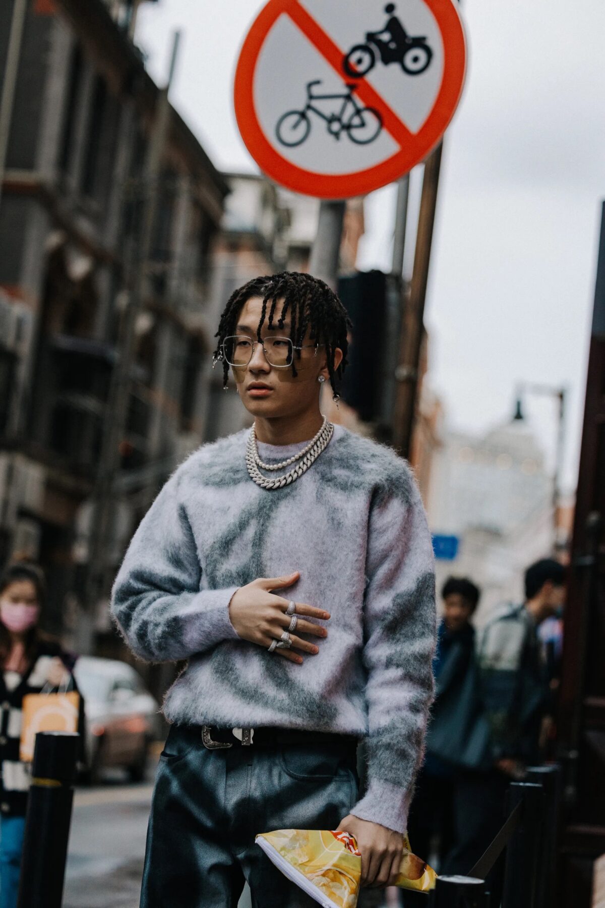 Shanghai Fashion Week Fall 2023: Best Street Style Eyewear Looks Trend SUnglasses Fashion Week We Love Glasses Shop Buy Best