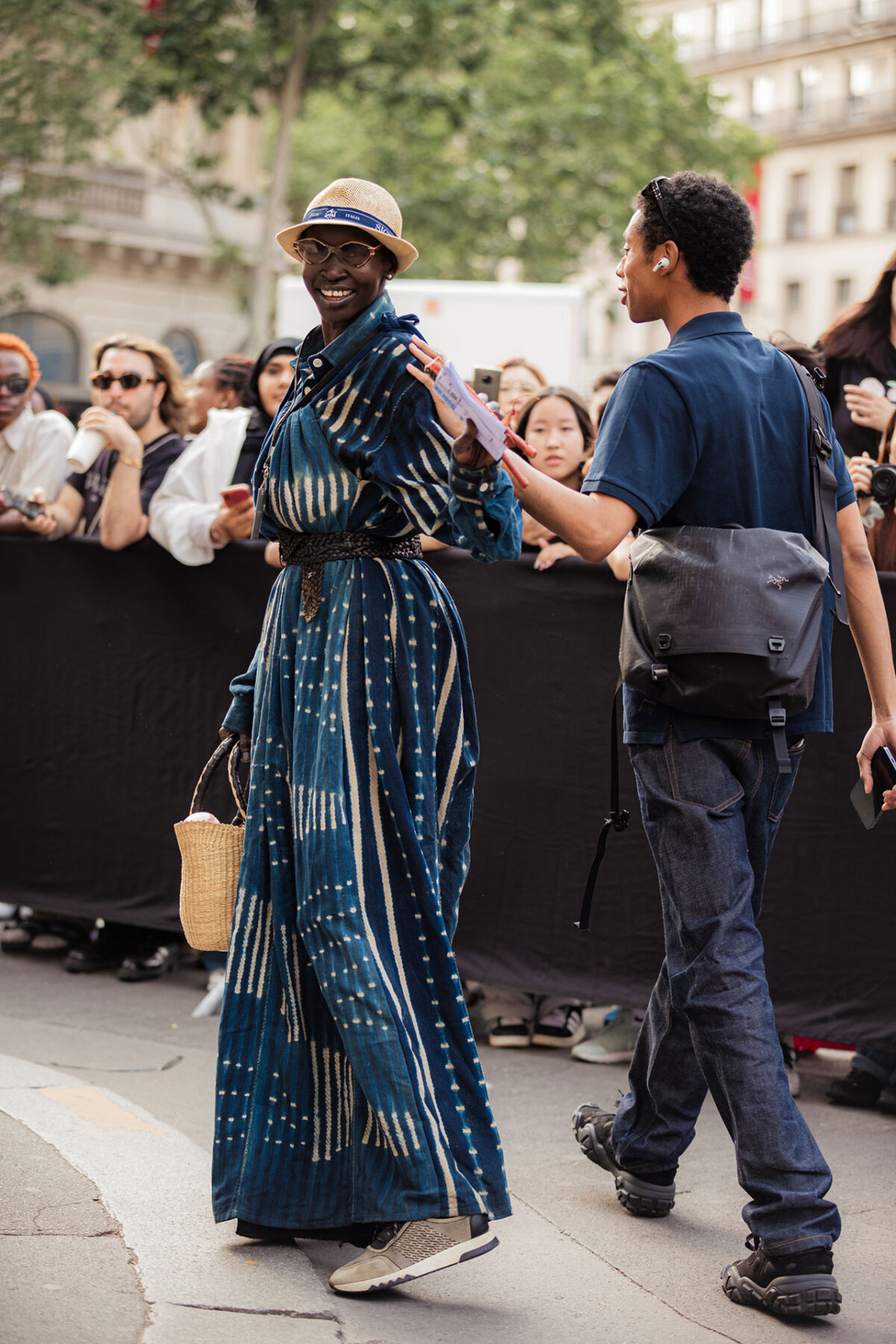 Paris Couture Week 2023: Eyewear Styles of Models Off Duty Trend Style Latest Gigi Hadid Fashion Week Sunglasses