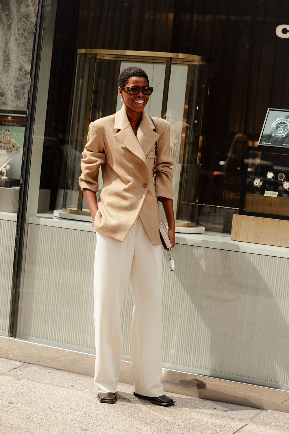 Effortless Chic: Eyewear Spotted on Models Off-Duty During NYFW S/S 24 We Love Glasses Eyewear Trends Expert Influencer 