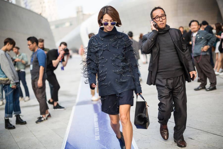 Seoul Fashion Week Street Style Glasses Eyewear Trend