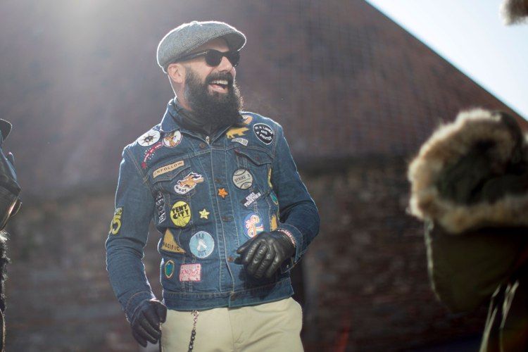 The Best Eyewear Street Style Spotted at Pitti Uomo 2017