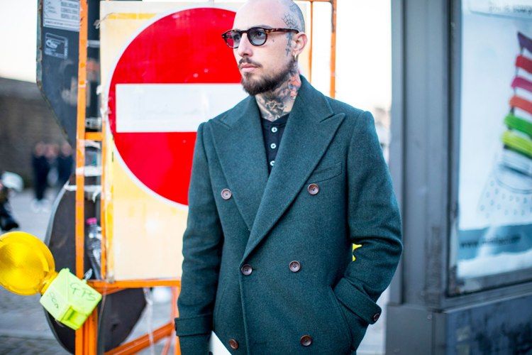 The Best Eyewear Street Style Spotted at Pitti Uomo 2017